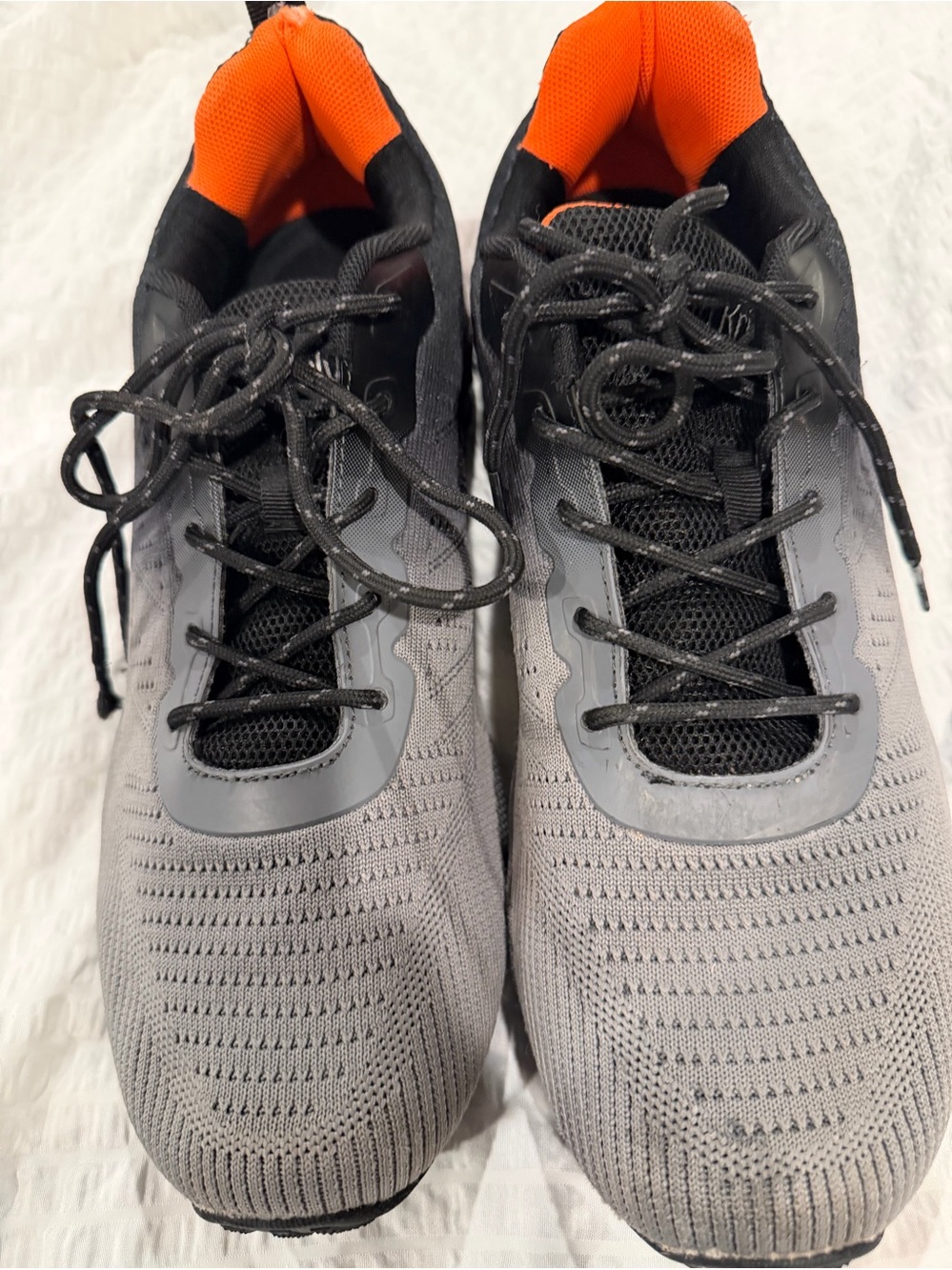 KRICELY Men's Athletic Knit Trainers in Gray with Orange Lining